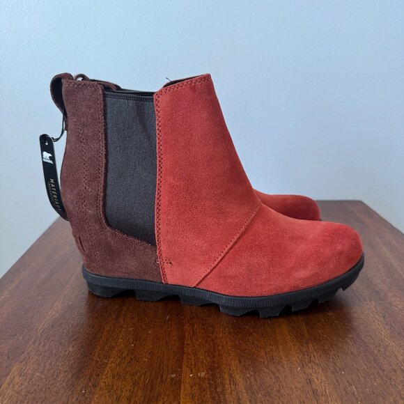 Sorel Shoes - Sorel Joan Of Arctic Chelsea Wedge in Carnelian Red Brown Suede